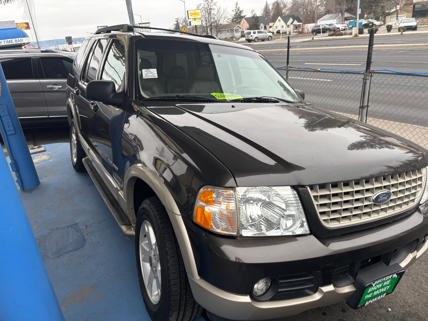 2005 Ford Explorer, Eddie Bauer