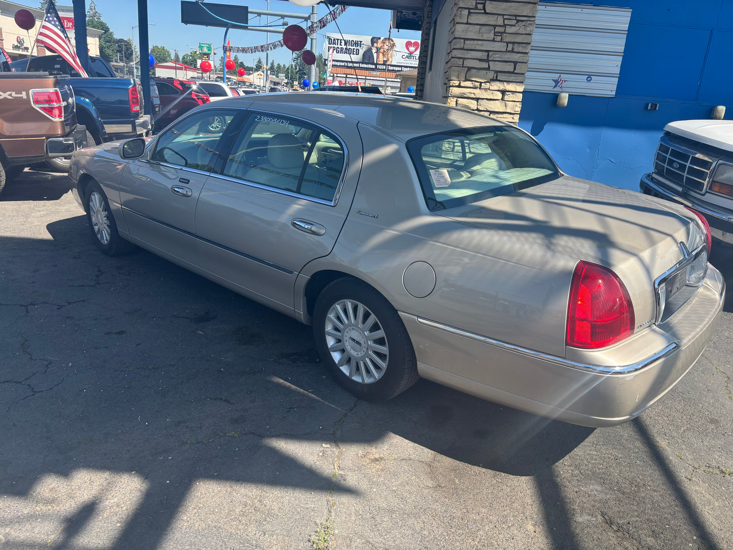 Lincoln Town car Signature Edition